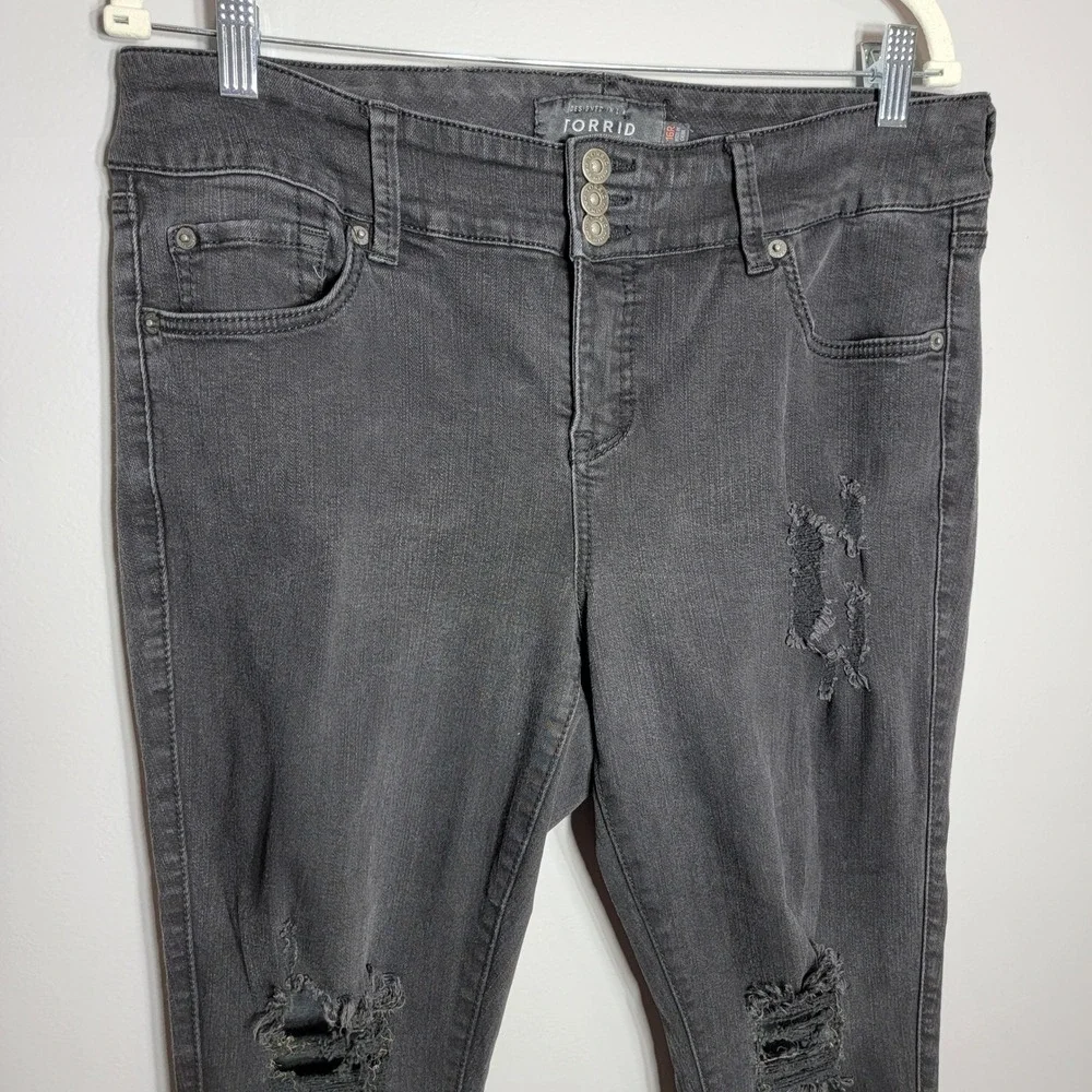 Torrid‎ Premium Stiletto Jegging Women 16R Black Distressed Zip Ankle Raw Hem